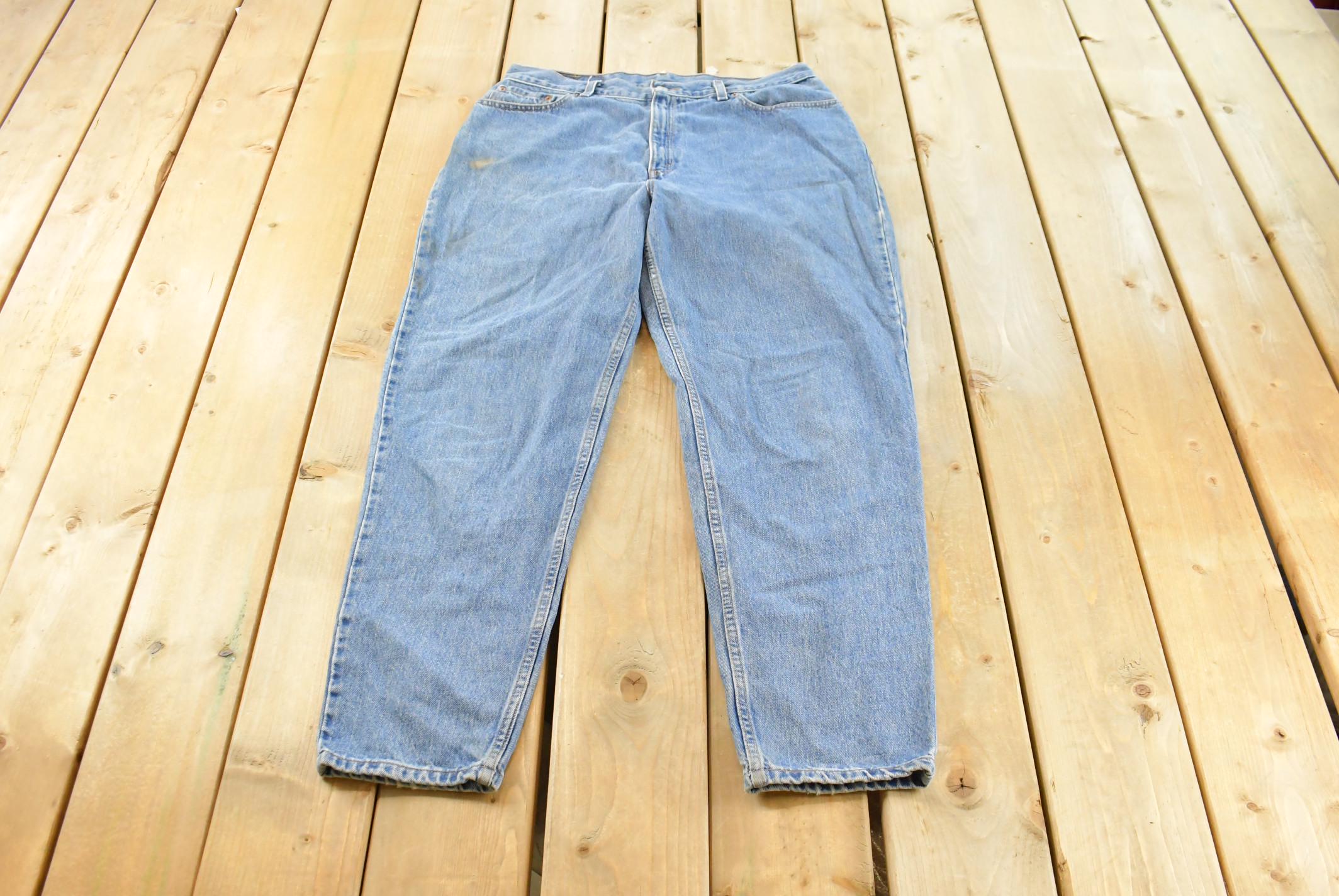 Vintage 2000s Levi's 550 Relaxed Fit Tapered Leg Denim Blue Jeans Women's 33 x 30.5 / Y2K Streetwear