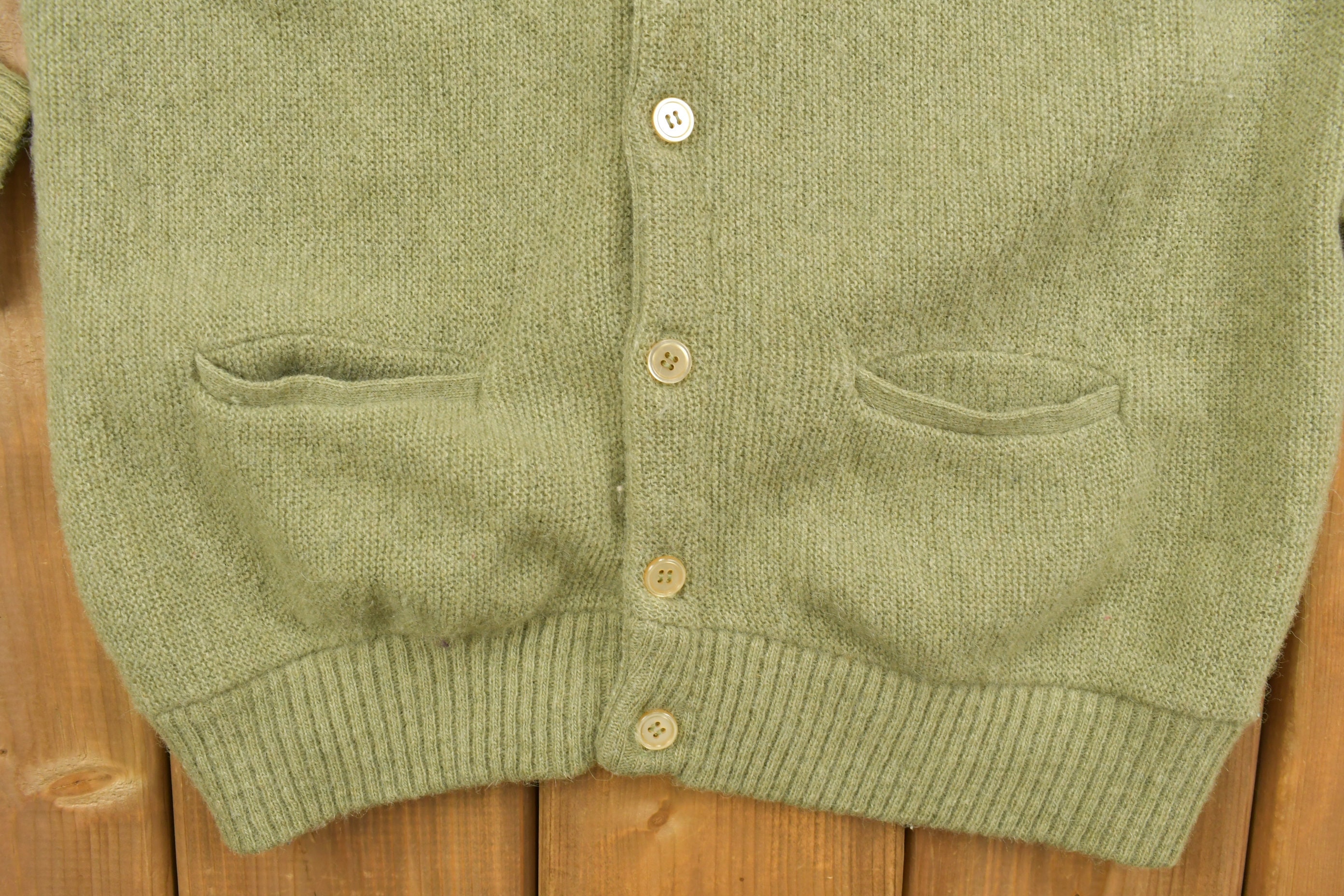 Vintage 1980s Knitted Cardigan Sweater / Vintage Cardigan / Button