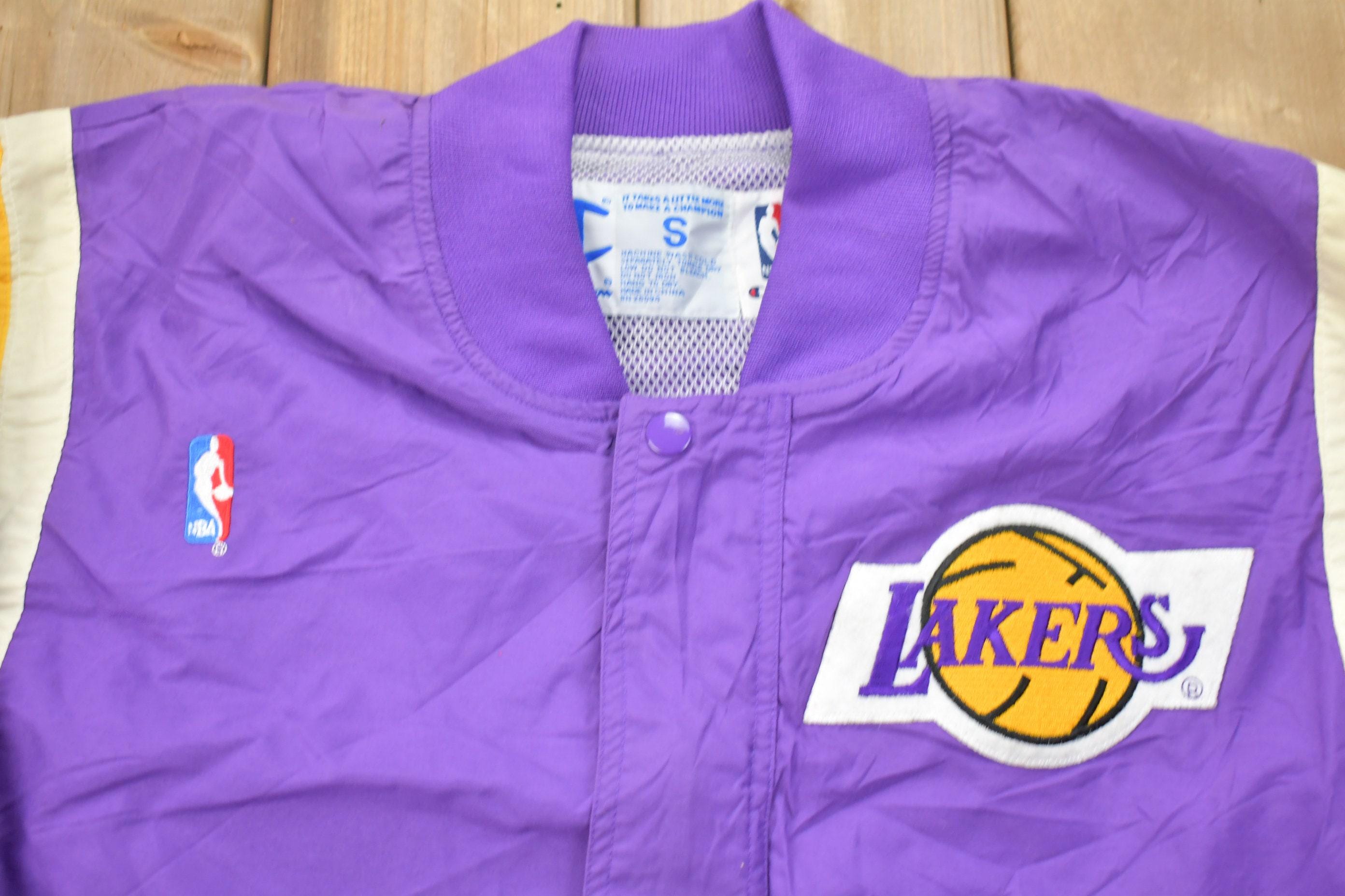 90s レイカーズ　ボンバージャケット　XL ロサンゼル　LAKERS ヴィンテージ 1990年代 チャンピオン ロサンゼルス レイカーズ NBA