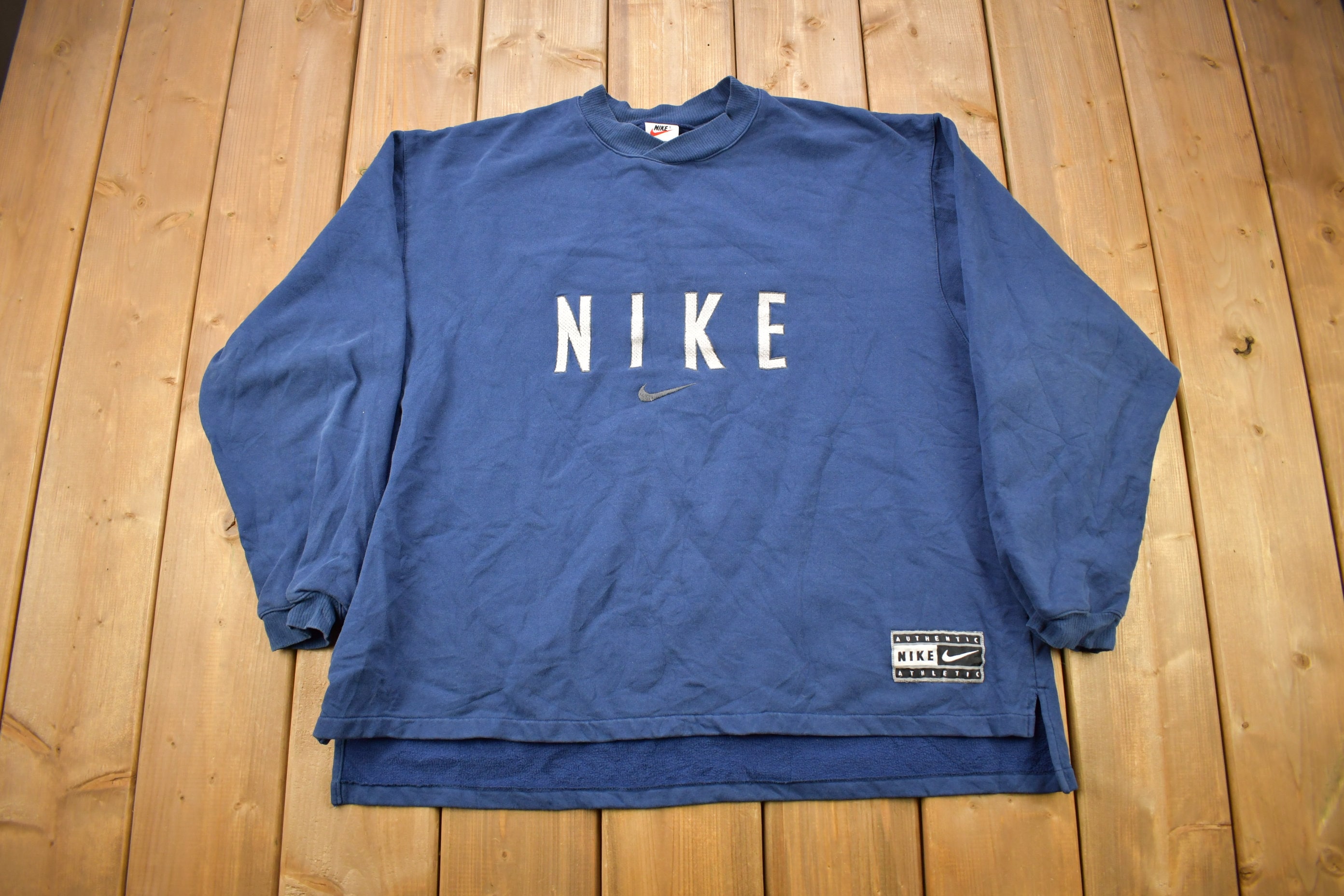 spell out sweatshirt nike