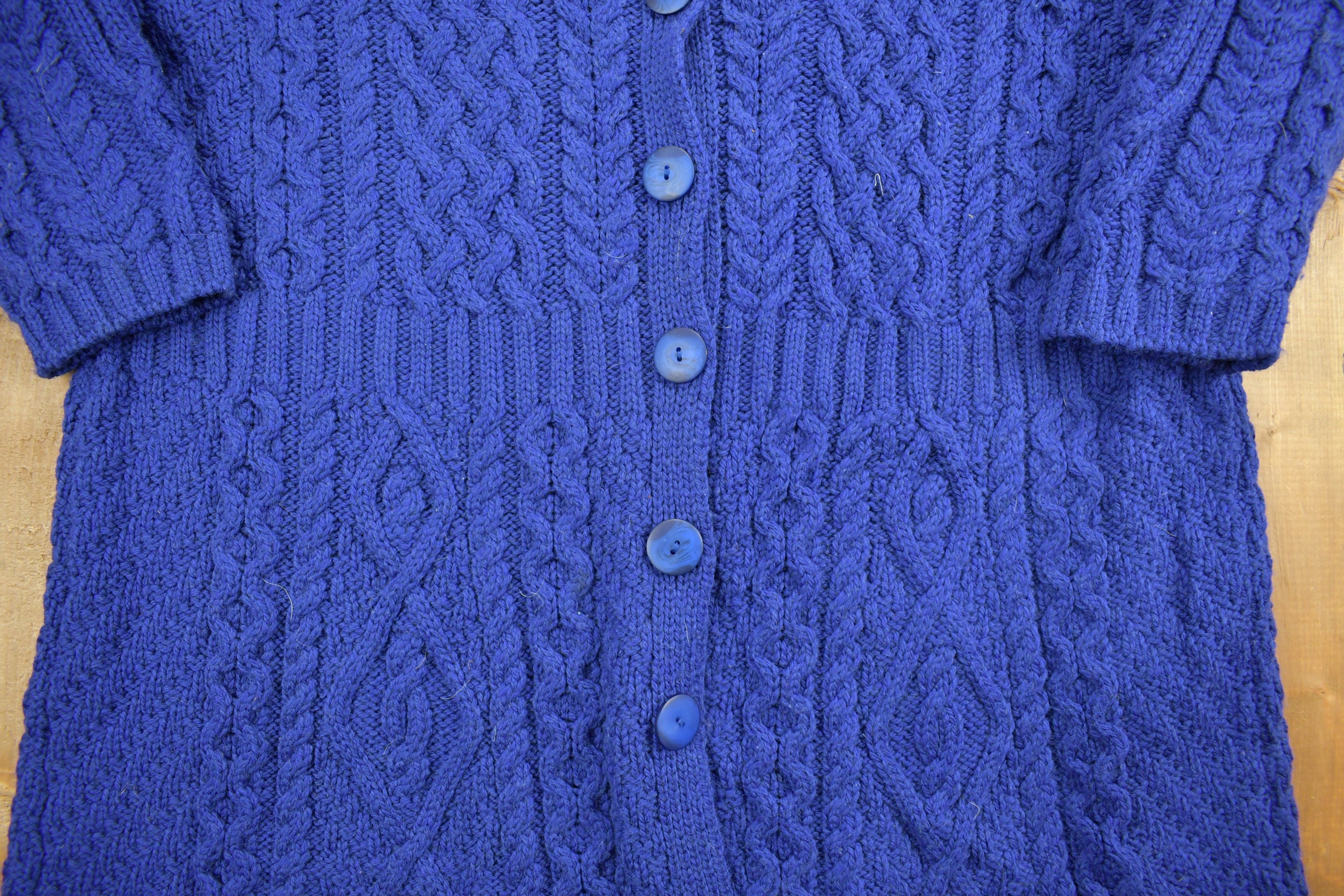 Vintage 1990s Aran Crafts 100% Merino Wool Knit Sweater / 90s Knit 