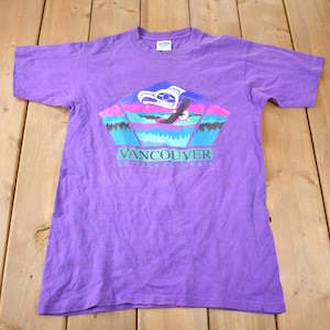 Vintage 1990s Vancouver Canada Souvenir Travel T Shirt Made In Canada