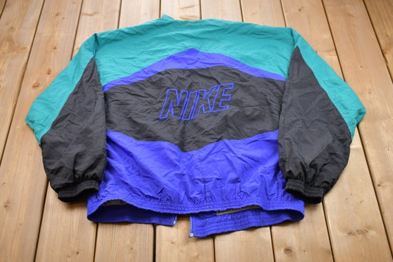 Vintage 1990s Nike Windbreaker Jacket / Embroider… - image 2