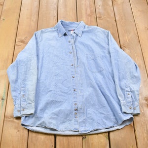 Vintage 1990s Jerzees Skull Back Print Denim Button Up Shirt / 1990s Button Up / Vintage Flannel / Casual Wear / Workwear / Denim Shirt