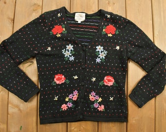 Vintage 1990s Floral Embroidered Knitted Sweater / 90s Cardigan / Flower Pattern Print / Outdoor / Button Up Cardigan