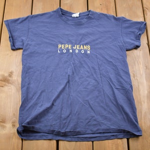 Vintage 1990s Pepe Jeans London Embroidered T-Shirt / Graphic / 90s Pepe Jeans / Streetwear / Retro Style / Single Stitch / Made In USA