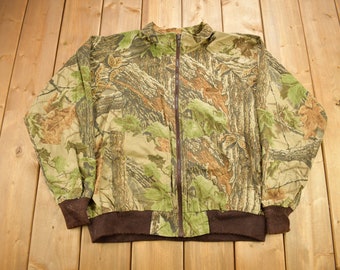 Vintage 1990s Woolrich Tree Camo Windbreaker Jacket / Vintage Woolrich / Hunting Jacket / Outdoorsman / Light Weight