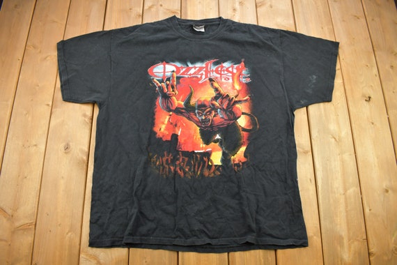 Vintage 2002 Ozzfest Festival Promo T-shirt / Ozzy Ozbourne Vintage 2002 Ozzfest Festival Promo T-shirt / Ozzy Ozbourne