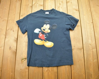 Vintage 1990s Disney Mickey Mouse Graphic T Shirt / Cartoon Graphic / Vintage Disney / 80s / 90s / Streetwear Fashion