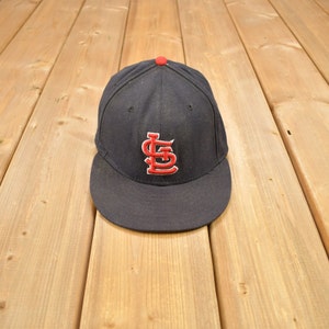 Vintage 1990s St Louis Cardinals MLB New Era Wool Fitted Hat Size 7 3/8 / 90s Sports Hat / Vintage Fitted / Embroidered