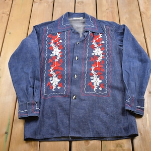 Vintage 1960s Floral Embroidered Denim Jean Jacket / Vintage Denim / Streetwear / Vintage Fall Outerwear / Fall Jacket / Floral Print