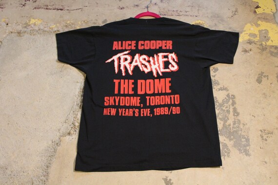 Vintage 1989 Alice Cooper Trash Graphic T Shirt / Brockum
