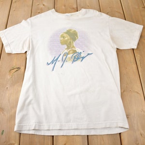 Vintage 2004 Mary J Blige You Can&#39;t Hold A Good Woman Down Graphic T Shirt