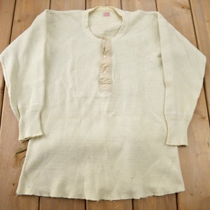 Vintage 1940s WWII Era Penmans Thermal Undershirt / Made in USA / 40s Crewneck / True Vintage / Cold Weather / Thermal