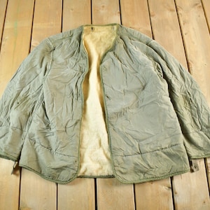 Vintage 1980s Lined Military Liner Jacket Men&#39;s Medium / Army Jacket /  Army Green / 80s Army / Streetwear Fashion