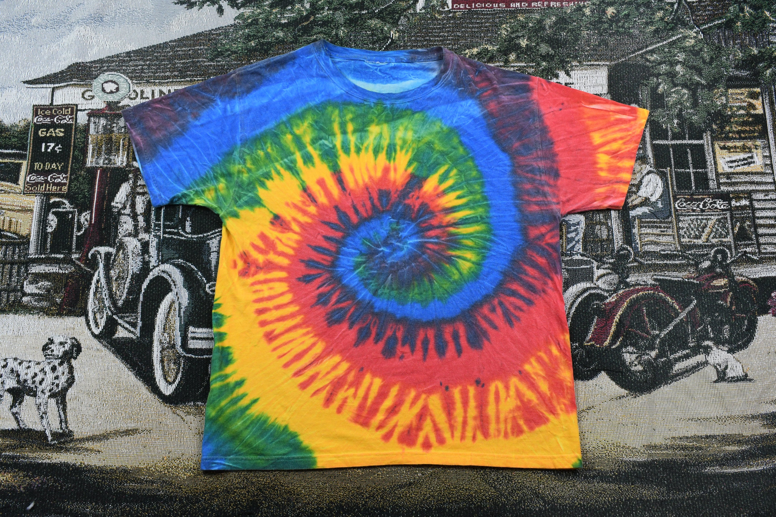 Vintage 1990s All Over Print Tie Dye Spiral T-shirt