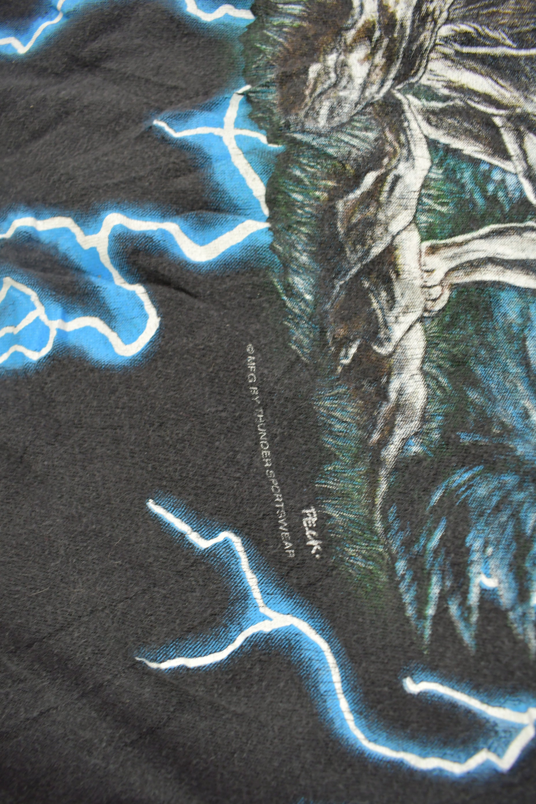 Vintage 1990s American Thunder Howling Wolves Graphic T-shirt 
