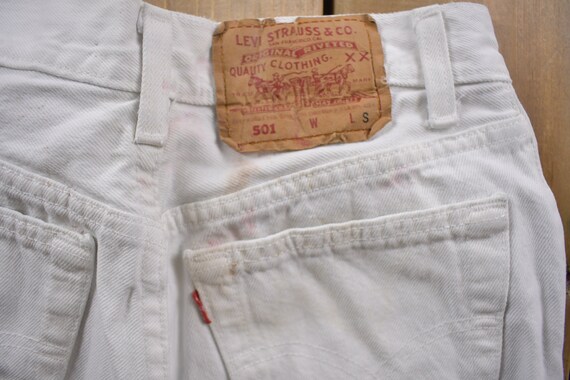 Vintage 1980s Levi's 501 Red Tab White Denim Jean… - image 4