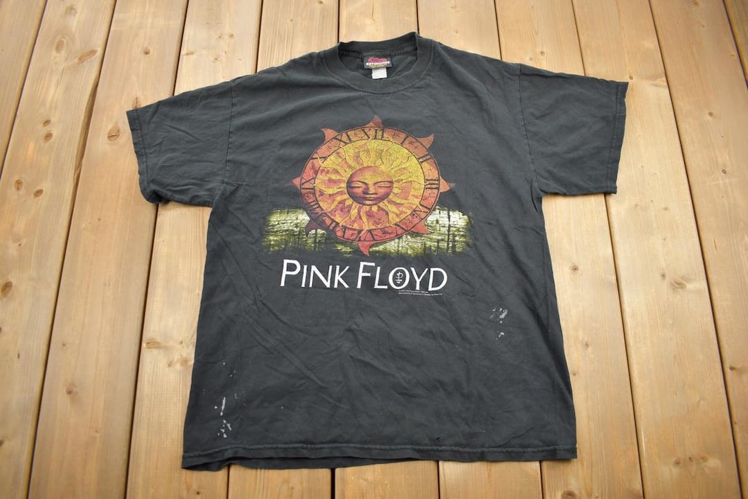 Vintage 2001 Pink Floyd Sun Dial Graphic Band T-shirt / Size L