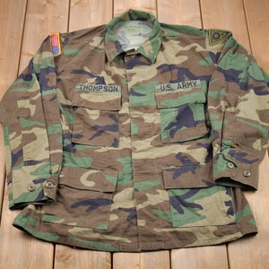 Vintage 2001 US Army Military Jacket / Button Up Jacket / US Army Green / Vintage Army / Streetwear Fashion / Army Jacket