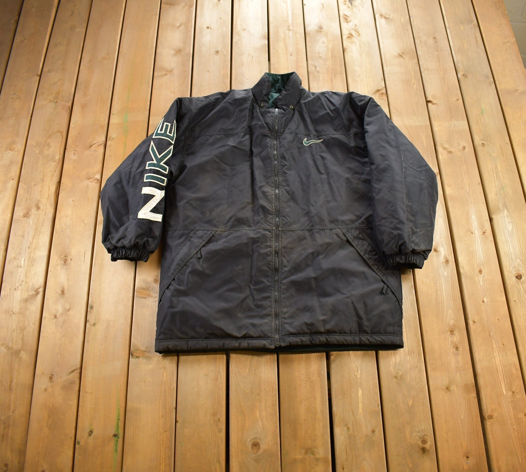 90s NIKE 中綿　ジャケット　puff jacket リバーシブル　刺繍 NIKE - 古着 90年代 ナイキ NIKE リバーシブル 中綿ジャケット