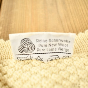 Vintage 1980s 100% Wool Sigi Schieber Knit Cardigan Sweater / Vintage Cable Knit / Button Up / Vintage Knit / Winter Sweatshirt image 7