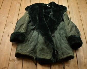 Vintage 1990s Country Club Leathers Fur Coat / Winter Oberbekleidung / Streetwear Fashion / Ganzkörper-Kleidung / Kunstpelz / Lederjacke