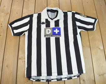 Vintage 1999 Kappa Juventus Home Soccer Jersey / Size XL / #10 / Home Shirt / Vintage Soccer Jersey