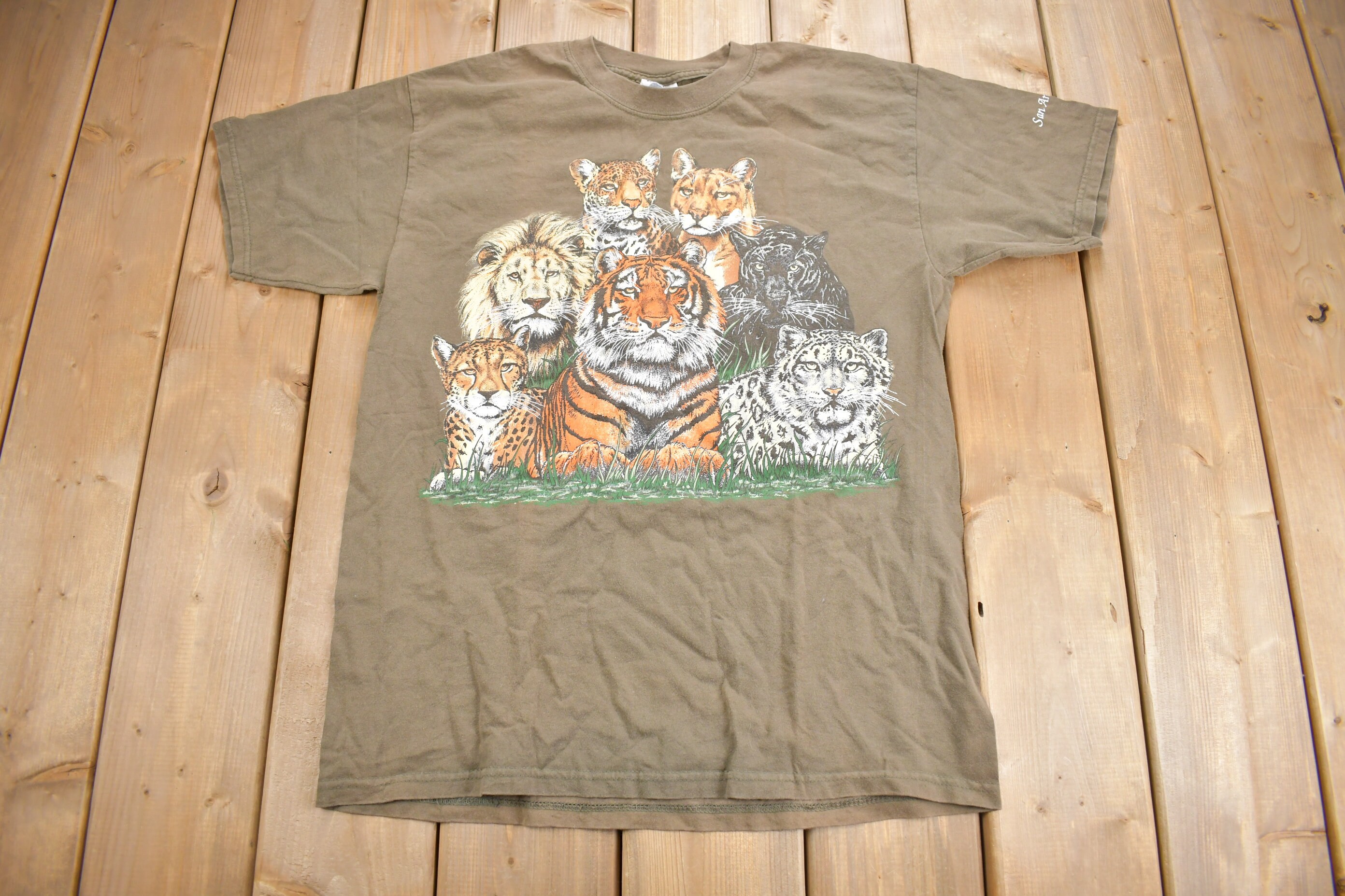 Vintage 1990s San Antonio Zoo Cat Graphic T-shirt / Wild Cats