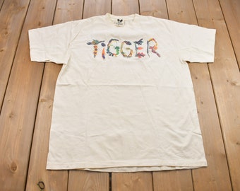 Vintage 1990s Winnie the Pooh Tigger Graphic T Shirt / Vintage T Shirt / Disney Vintage / Streetwear / Graphic Tee