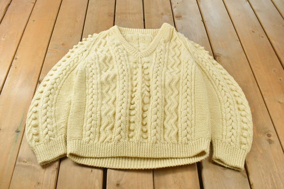 Vintage 1980s Fisherman Wool Cable Knit V neck Sweater Men's M / 90s Fisherman Sweatshirt / Outdoors