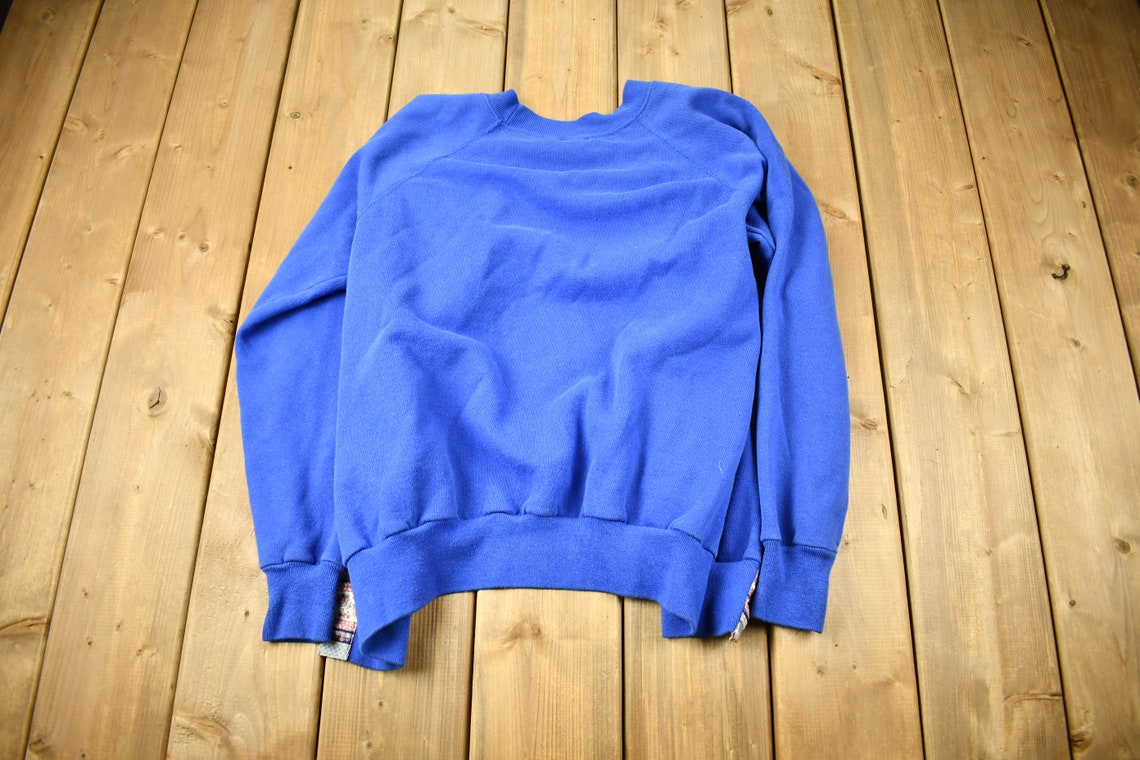 Vintage 1990s Panill Heart Theme Shall Cardigan Sweater / Vintage Cardigan / Button Up / Patchwork / Embroidered / Made In USA, foto 2 di 5