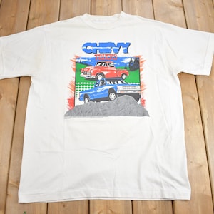 Vintage 1980s Chevrolet Chevy Trucks Graphic T-Shirt / Single Stitch / Chevy / 90s Streetwear / Made In USA / Classic Cars