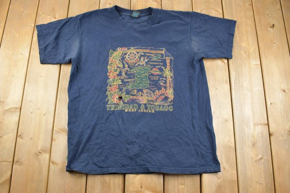 Vintage 1990s Trinidad and Tobago Souvenir T-shirt / Streetwear 