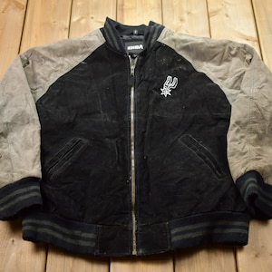 Vintage 1990s San Antonio Spurs NBA Leather Bomber Jacket / Fall Outerwear / Leather Coat / 90s NBA / Streetwear Fashion / Suede Jacket