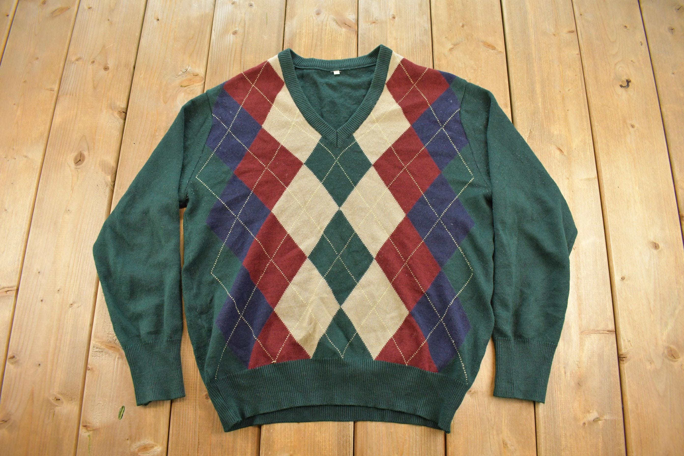 Vintage 1990s Argyle Knit V-Neck Pullover Sweater Men's L / 90s Preppy V Neck / Geometric Pattern / Layering Essential / Fall Sweater