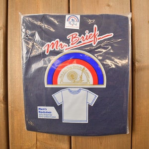 Vintage 1970s Deadstock Mr. Brief Blank Navy T Shirt / Vintage T Shirt / Made In Canada / 70s / Vintage Blanks / True Vintage / Deadstock