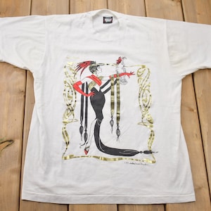 Vintage 1989 Las Vegas Lady with a Bird Graphic Souvenir T Shirt / Streetwear / Single Stitch / Vacation Tee / Travel T Shirt