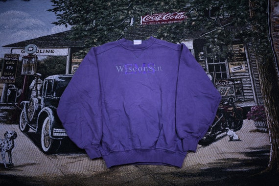 90s Crewneck / Wisconsin Spell Out Print / Vintage