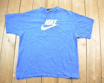 Vintage 1990s Nike Graphic T-Shirt / Swoosh / Nike Swoosh / Nike Vintage / Small Swoosh / Big Swoosh / Nike Check