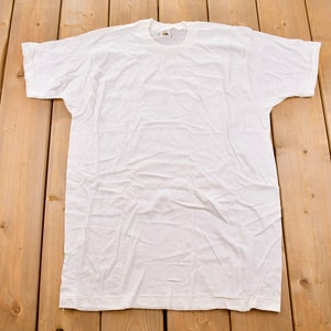 Vintage 1980s Fruit Of The White T-Shirt Deadstock / Single Stitch / Streetwear / Single Stitch / Made In Canada / Vintage Blanks