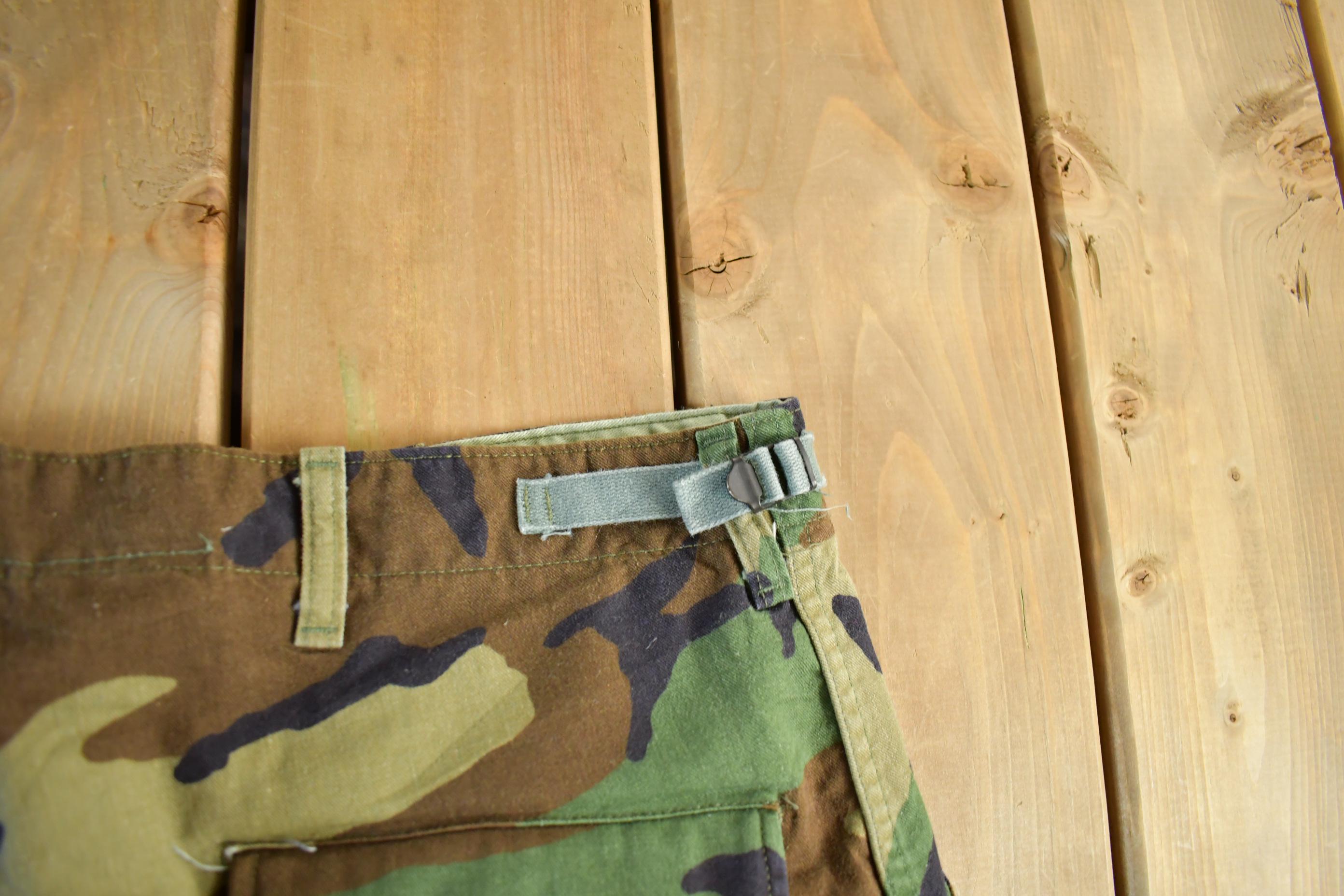 Vintage 2000s Army Woodland Camouflage Cargo Pants Men