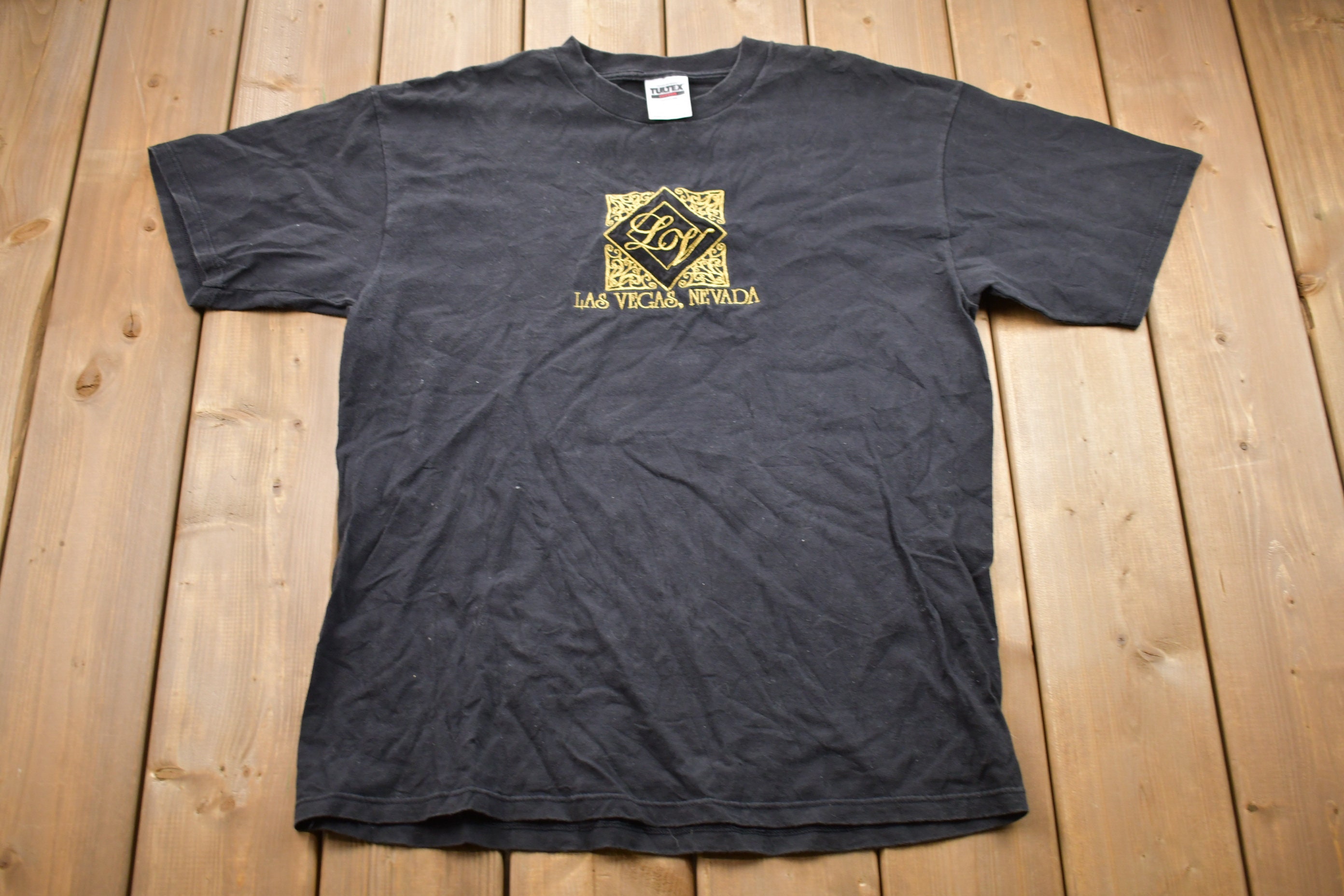 Vintage 1990s Las Vegas Nevada Embroidered Graphic T-shirt 