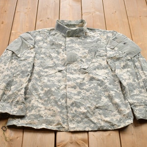 Vintage Military Digital Camo Button Up Shirt/ USMC / US Army / Militaria / Patchwork / U.S. Army Top / Authentic Military Gear