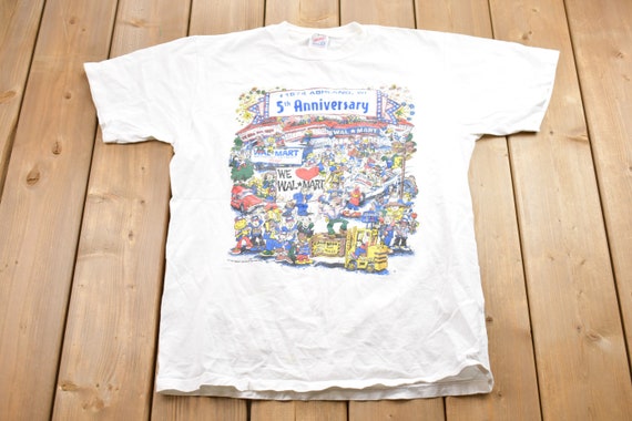 Vintage 1990s We Love Walmart Graphic T 