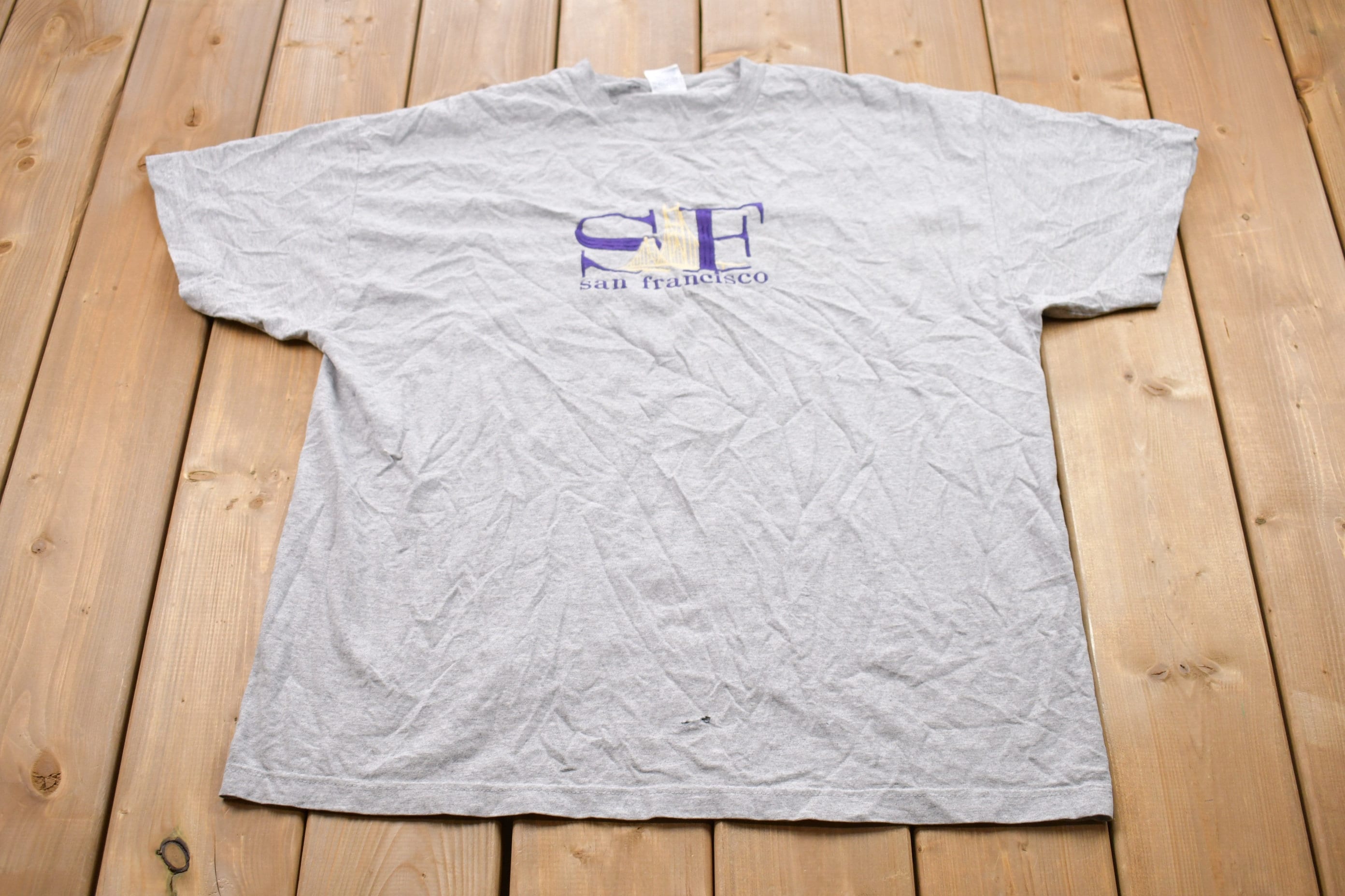 Vintage 1990s San Francisco Embroidered Graphic T-shirt / Graphic