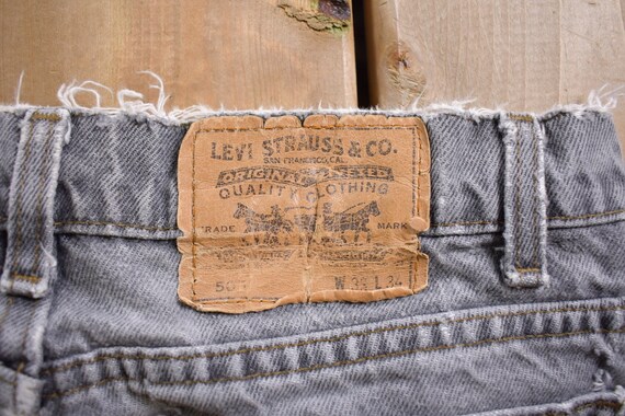 Vintage 1990s Levi's 505 Grey Denim Jeans Size 31… - image 8