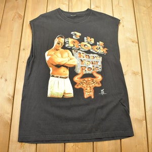 Vintage 1998 The Rock Know Your Role Graphic T Shirt / 80s / 90s / Streetwear Fashion / The Rock Doesn&#39;t Bleed / Pro Wrestling