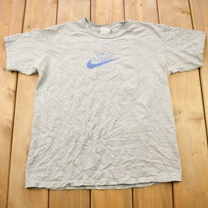 Vintage Y2K Nike Center Swoosh Youth Size Graphic T-Shirt / 90s / Vintage Streetwear / Graphic T Shirt / Vintage Nike