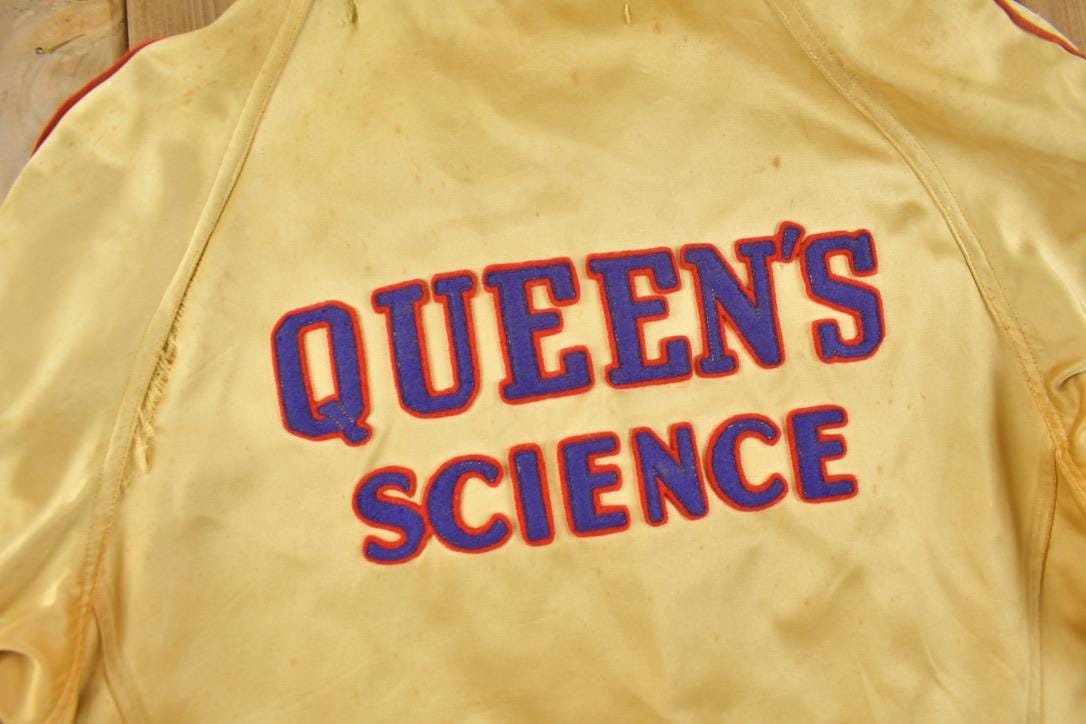 Vintage 1950s Queen